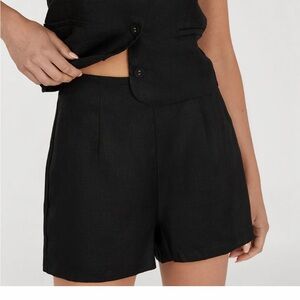 NWT Dissh Jessie Black Linen Short